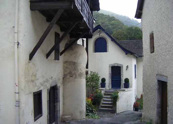 Monyoya ,site Exceptionnel Au Coeur Des Pyrenees